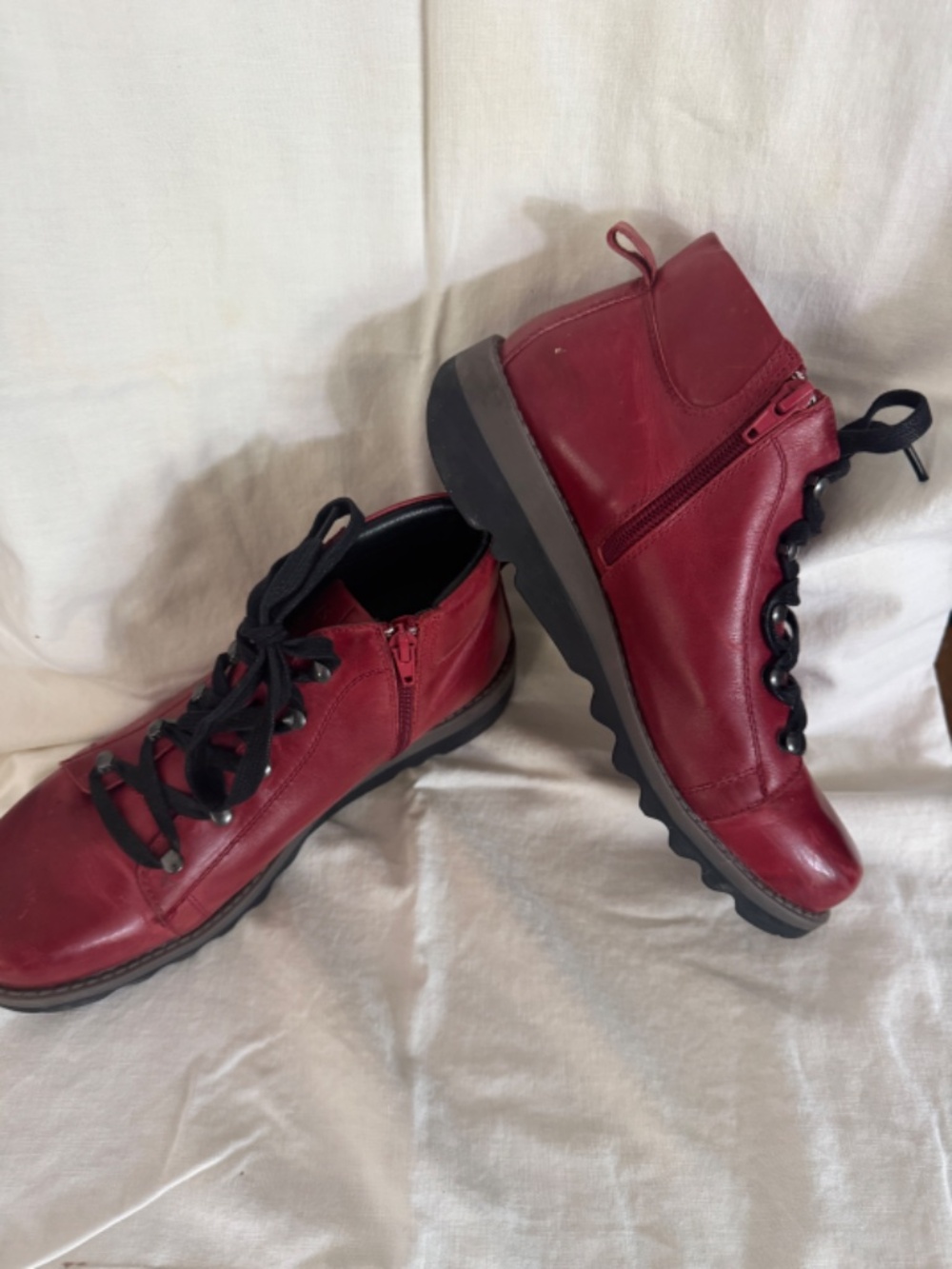 JOSE SEIBEL LINA 09 WOMEN'S HERITAGE RED LEATHER LACE-UP ANKLE BOOT - SIZE 40 - Picture 2 of 6